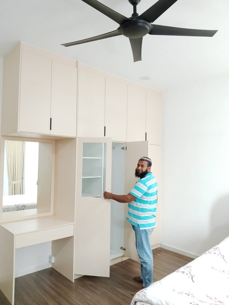 Minimal Sliding Wardrobe, Subang